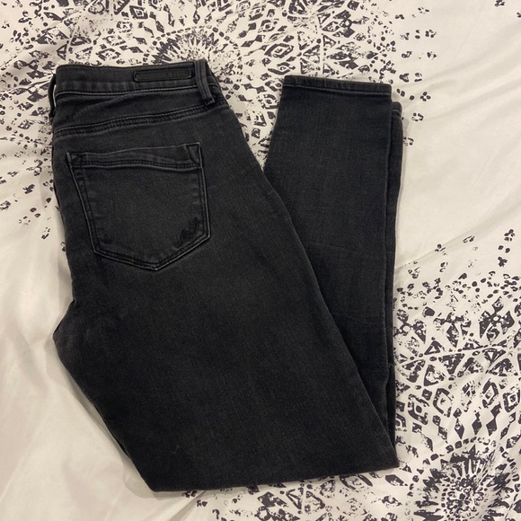 Black skinny jeans